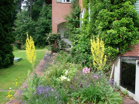 Garten von Katrin und Max-Joseph Kronenbitter, Kottgeisering